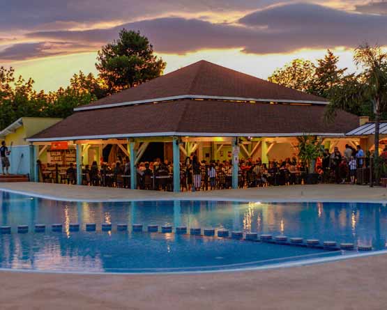 Camping dans le 66 avec piscine