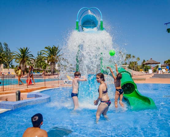 Camping saint Cyprien piscine