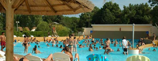 camping saint cyprien avec piscine